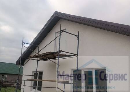 Монтаж наружных металлических откосов