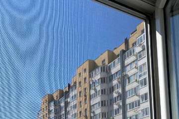Установка москитной сетки